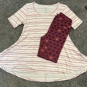 LuLaRoe Perfect tee and OS leggings